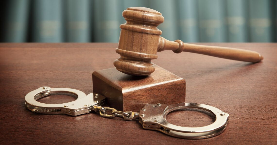 Defesa em crimes tributários e penais econômicos